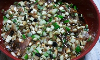 花かつおを混ぜ込んでから、そばつゆを掛けるべし。w